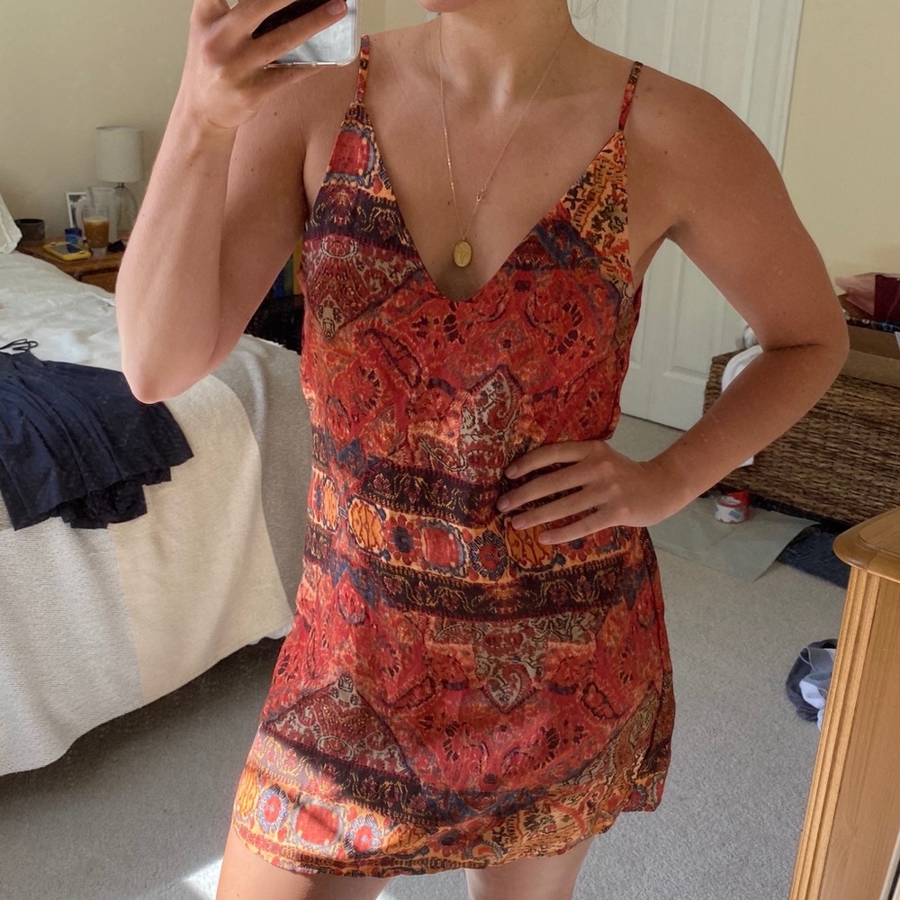 TOBI Patterned Mini Dress | Size: Small